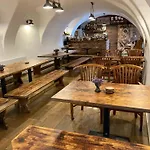 Statek Derava Bota Διαμέρισμα
