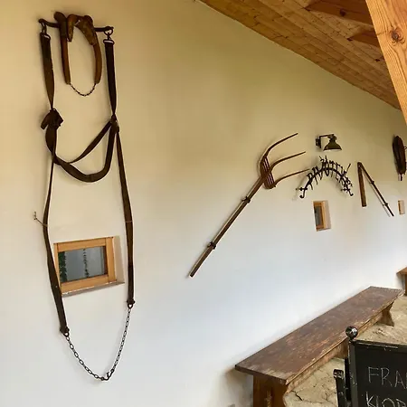 Statek Derava Bota 아파트 *