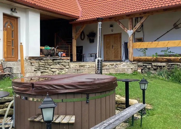 Statek Derava Bota 아파트 Benesov nad Cernou